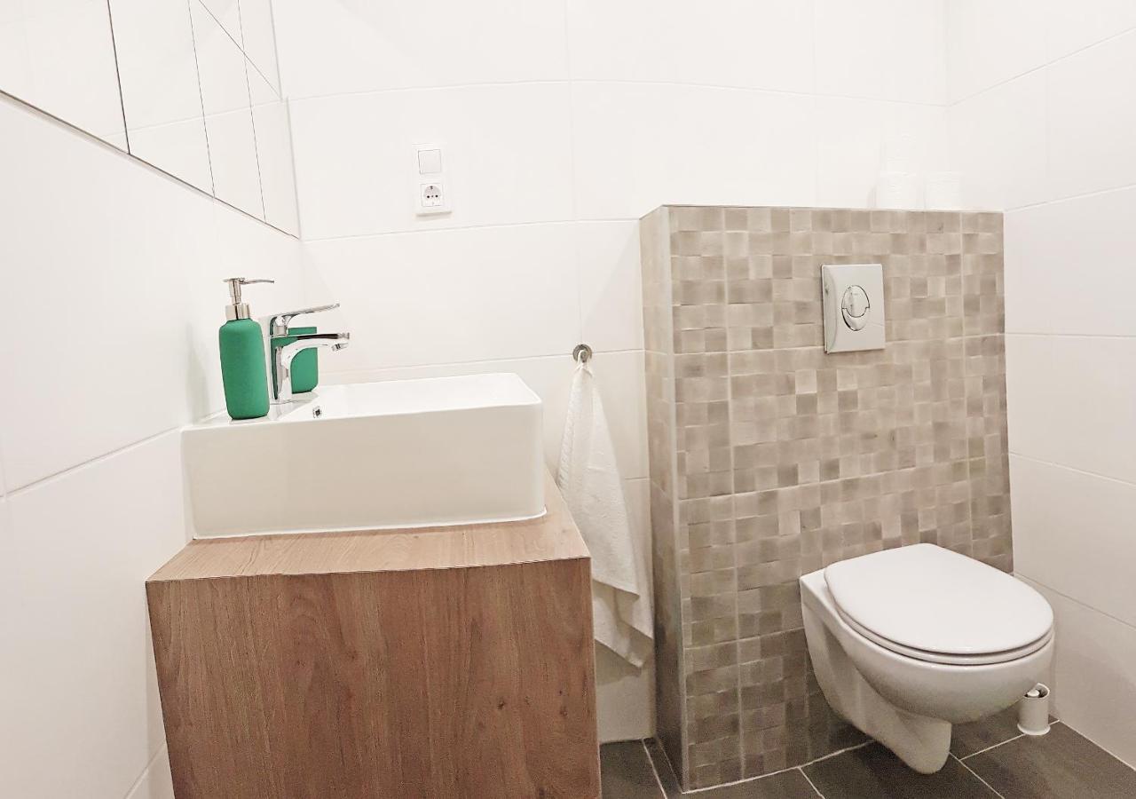 דירות בודפשט Luxury New Cozy Flat At Dob Street Nearby Gozsdu Court מראה חיצוני תמונה