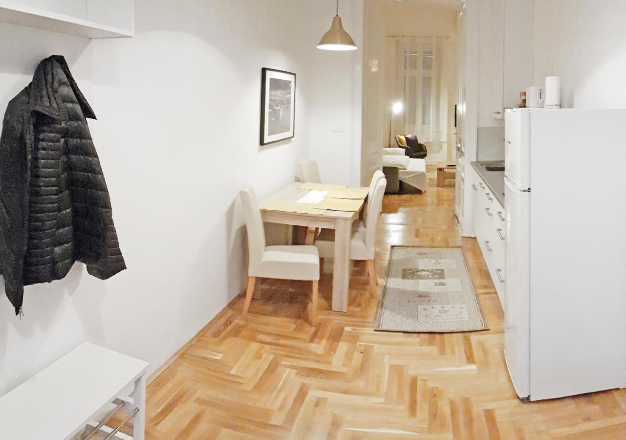 דירות בודפשט Luxury New Cozy Flat At Dob Street Nearby Gozsdu Court מראה חיצוני תמונה