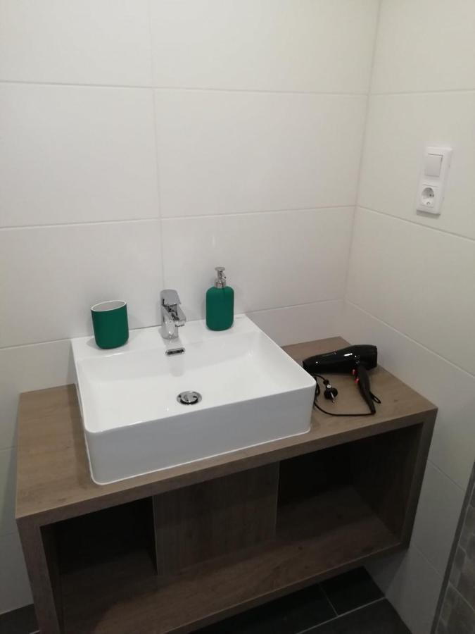 דירות בודפשט Luxury New Cozy Flat At Dob Street Nearby Gozsdu Court מראה חיצוני תמונה